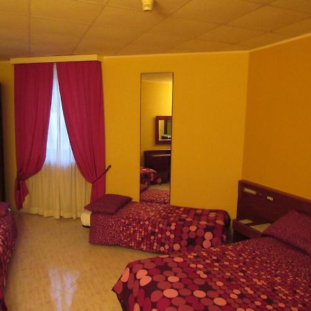 B&B The Sun Swimming & Pool Τορίνο Εξωτερικό φωτογραφία