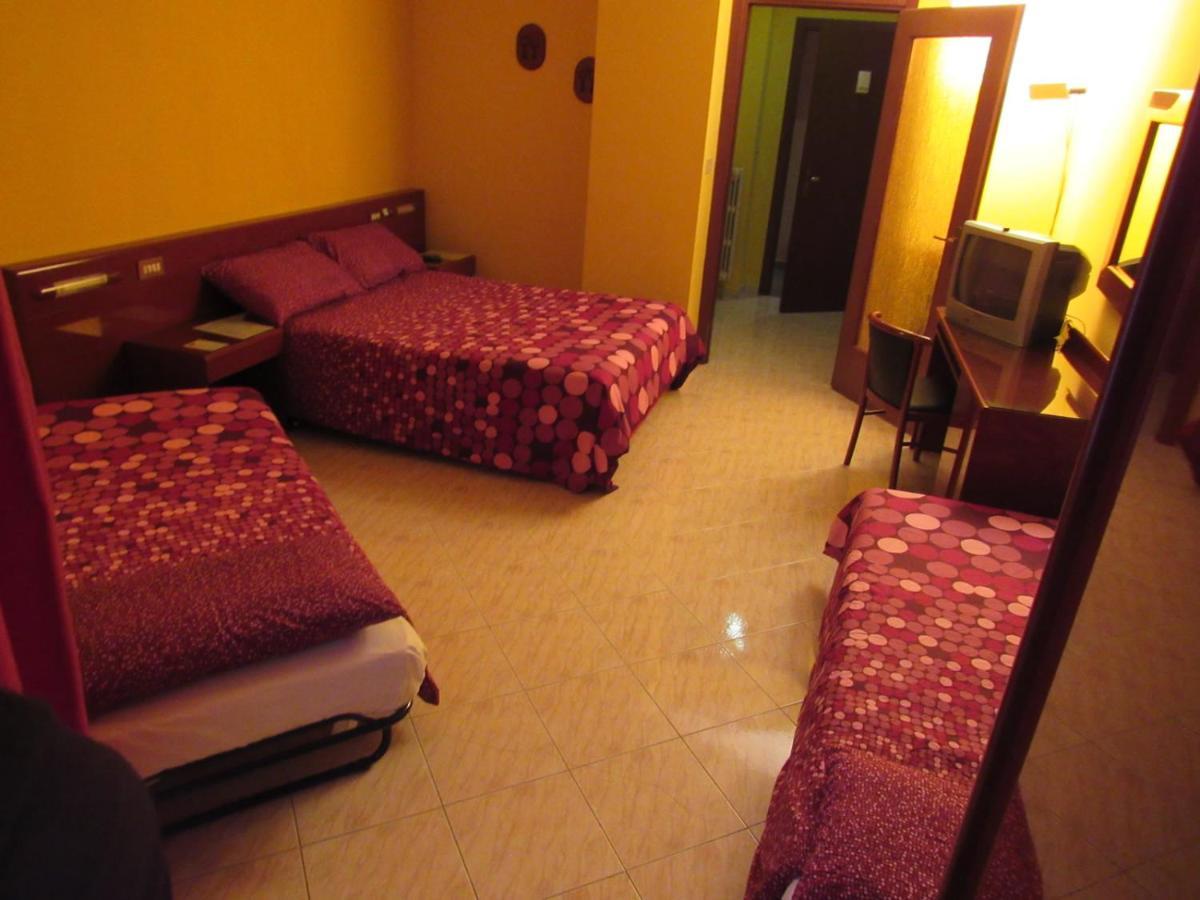 B&B The Sun Swimming & Pool Τορίνο Εξωτερικό φωτογραφία